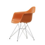 Eames Plastic Armchair DAR