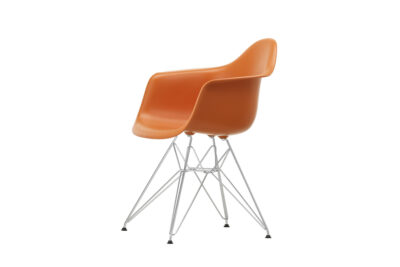 Eames Plastic Armchair DAR