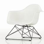 vitra Eames Plastic Chair LAR