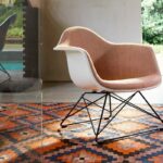 vitra Eames Plastic Arm Chair LAR